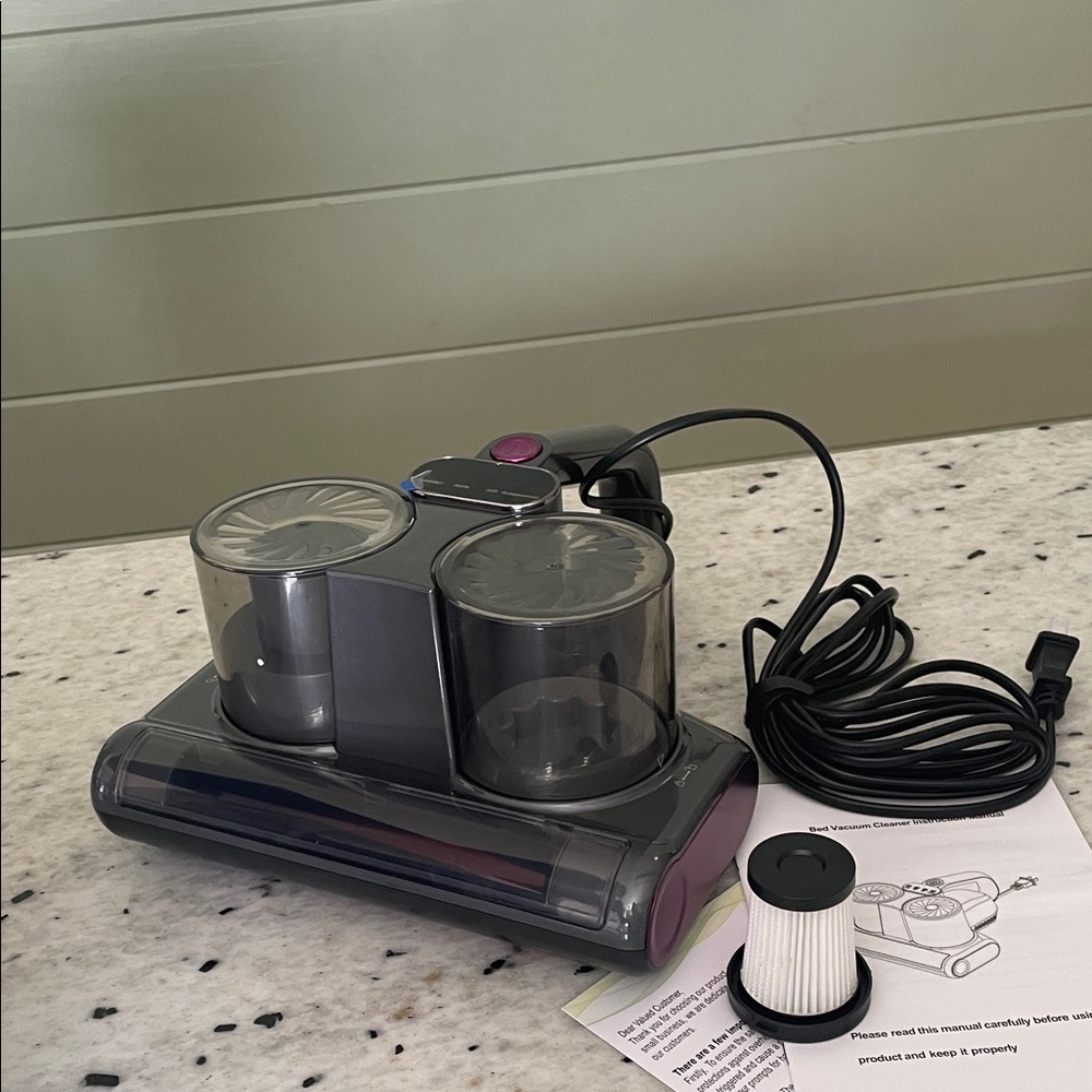Bed Vacuum Cleaner with Powerful Suction - Picture 4 of 4